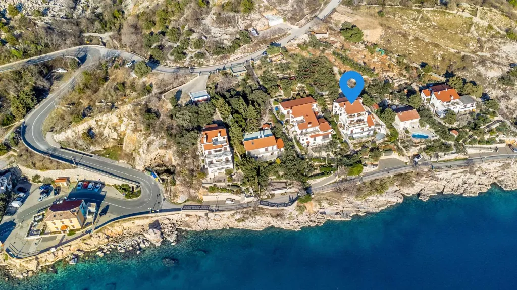 Sea-View Apartment with 1 Bedroom in Baška