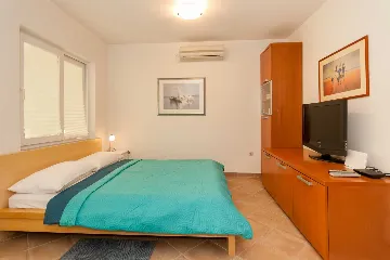 Baška 1-Bedroom Apartment for Up to 4 Guests