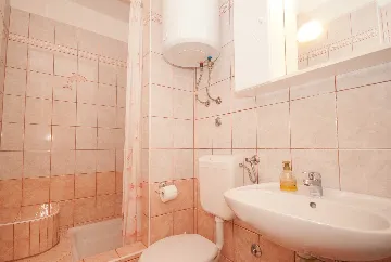 Baška Studio Apartment with Terrace and BBQ