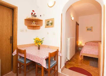 Baška Studio Apartment with Terrace and BBQ