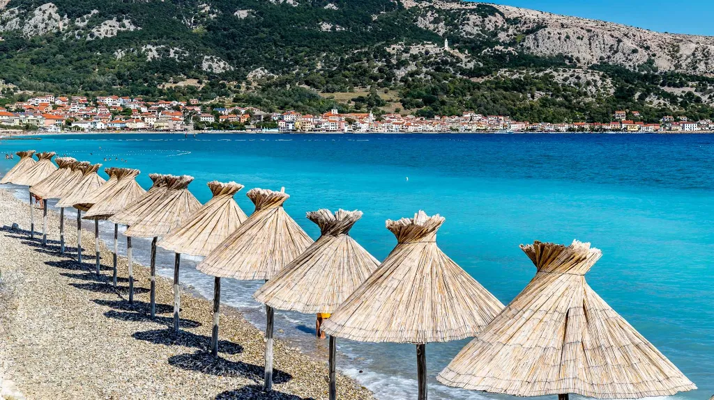 1-Bedroom Apartment with Parking in Baška