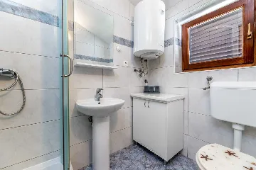 2-Bedroom Apartment in Baška for Up to 5 Guests