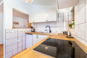 2-Bedroom Apartment in Baška for Up to 5 Guests