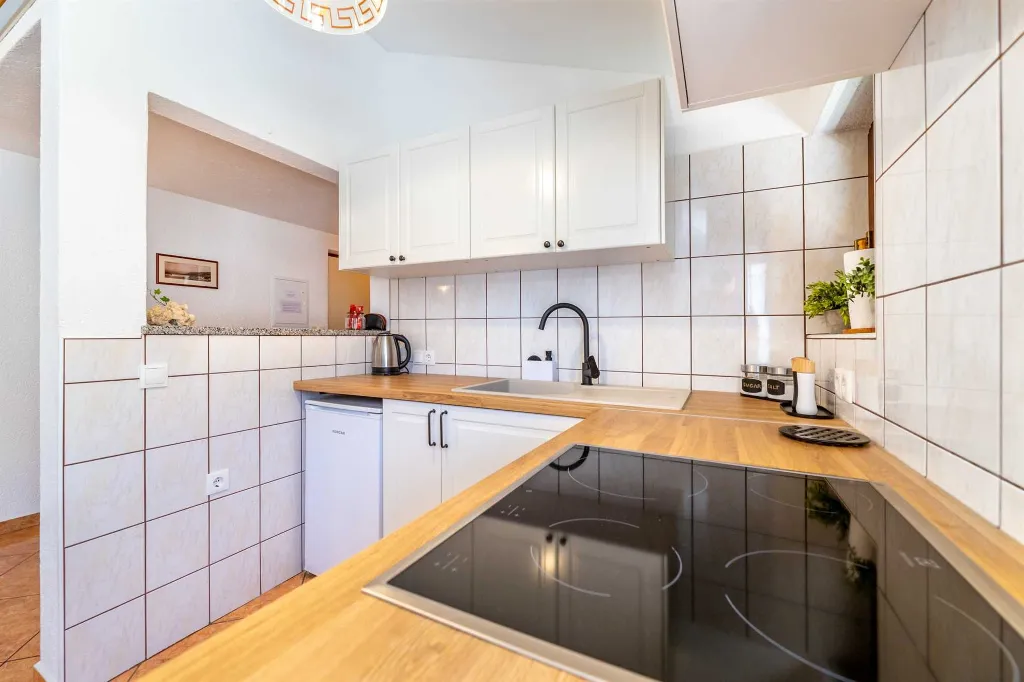 2-Bedroom Apartment in Baška for Up to 5 Guests