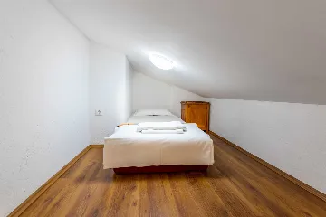 2-Bedroom Apartment in Baška for Up to 5 Guests