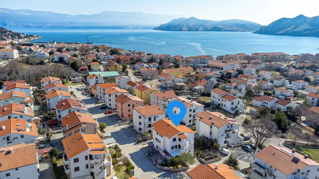 2-Bedroom Apartment in Baška for Up to 5 Guests