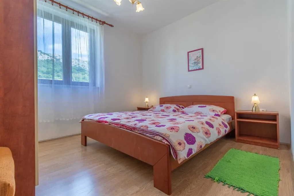 Baška Apartment with Balcony and Parking