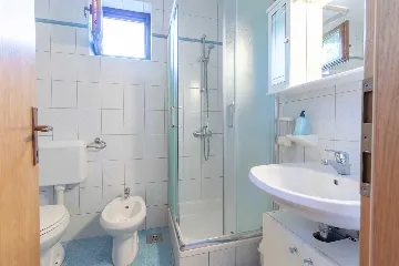 2-Bedroom Apartment for up to 5 in Baška