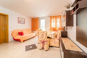 Apartment in Baška with Terrace for Up to 4 Guests