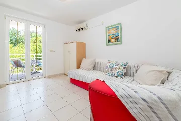 Two-Bedroom Apartment near the Beach in Baška