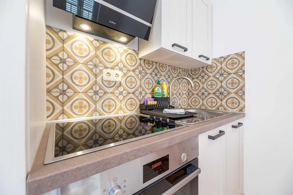 Two-Bedroom Apartment near the Beach in Baška