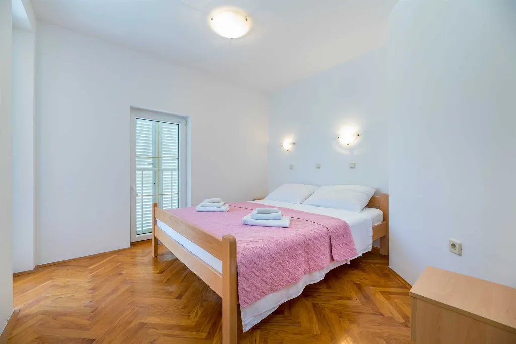 Two-Bedroom Apartment near the Beach in Baška