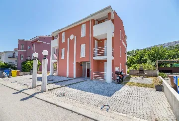 Two-Bedroom Apartment near the Beach in Baška