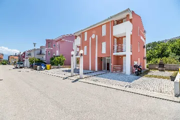 Two-Bedroom Apartment in Baška for Up to 6 Guests
