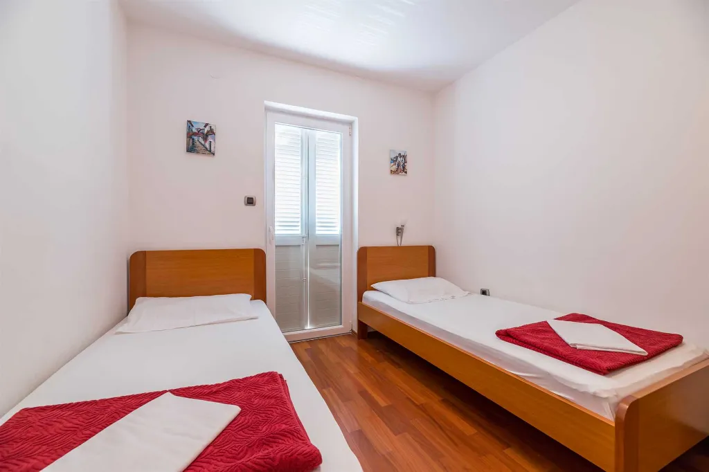 Two-Bedroom Apartment in Baška for Up to 6 Guests