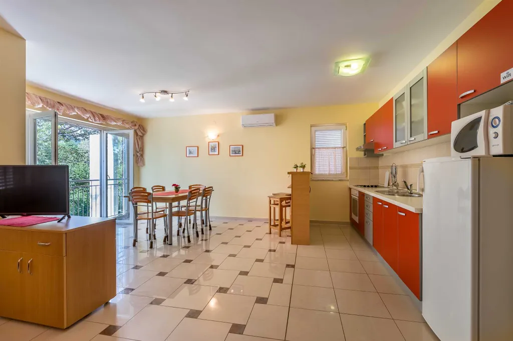 Two-Bedroom Apartment in Baška for Up to 6 Guests