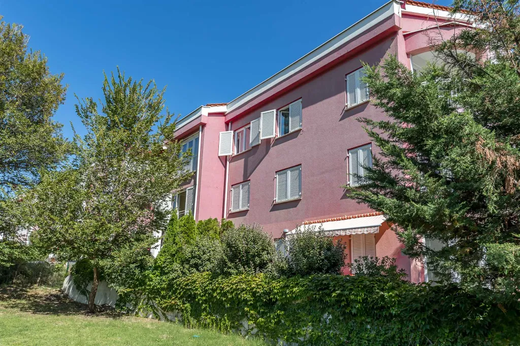 Two-Bedroom Apartment in Baška for Up to 6 Guests