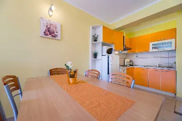 Baška Apartment with 2 Bedrooms and Wi‑Fi
