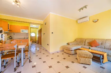 Baška Apartment with 2 Bedrooms and Wi‑Fi