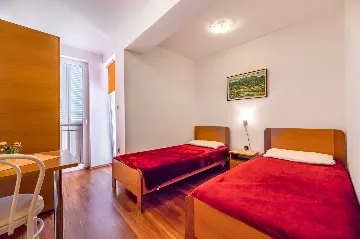 Baška Apartment with 2 Bedrooms and Wi‑Fi