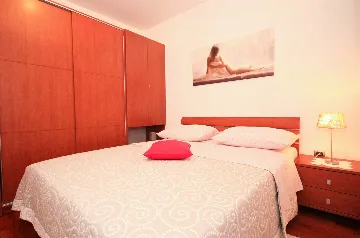 Two-Bedroom Apartment with Terrace in Baška