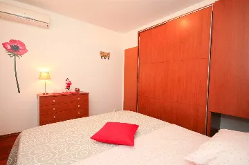 Two-Bedroom Apartment with Terrace in Baška