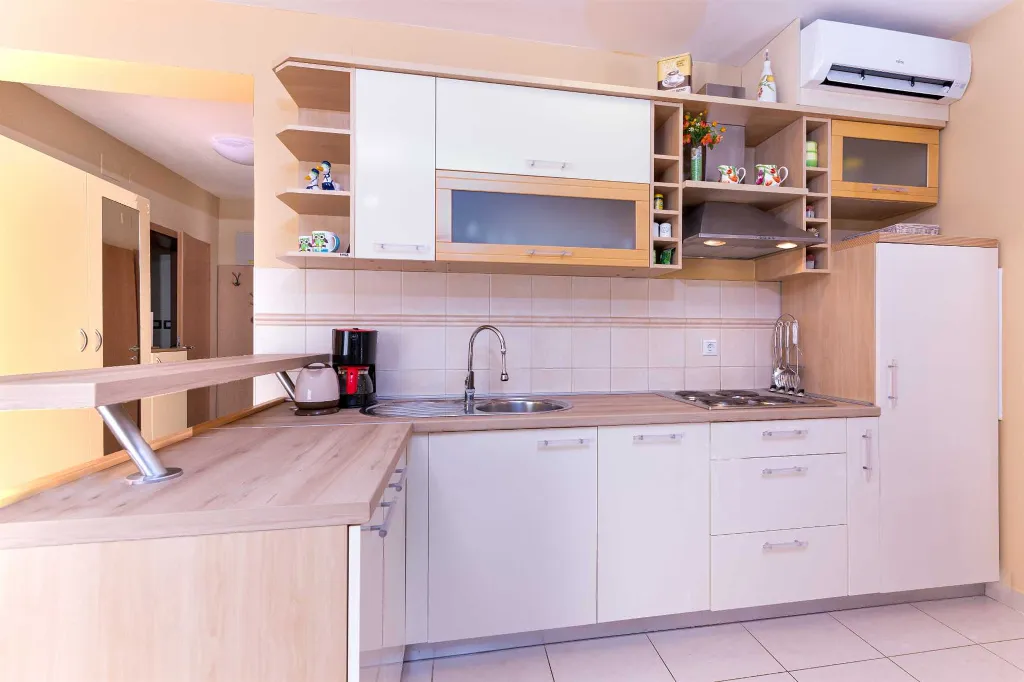 Two-Bedroom Apartment with Terrace in Baška