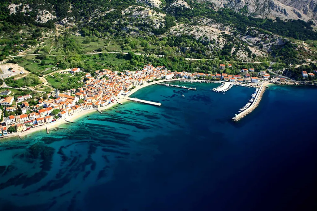 Two-Bedroom Apartment in Baška for Up to 6