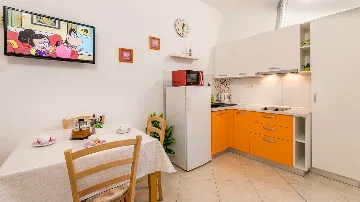 Baška Apartment with Pool for up to 4 Guests