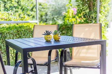 Baška Apartment with Pool for up to 4 Guests