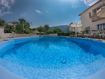 Baška Apartment with Pool for up to 4 Guests