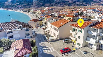 Apartment for Up to 5 with Balcony in Baška