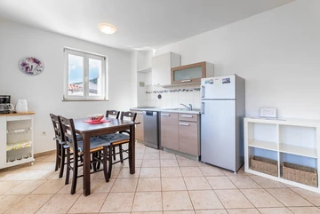 Apartment for Up to 5 with Balcony in Baška