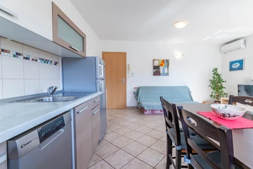 Apartment for Up to 5 with Balcony in Baška