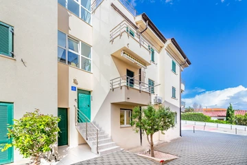 Apartment for Up to 5 with Balcony in Baška