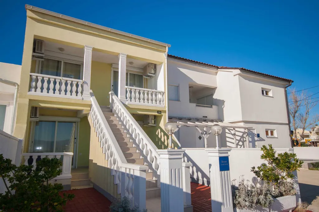 Baška 1-Bedroom Apartment for 2 with Sea View
