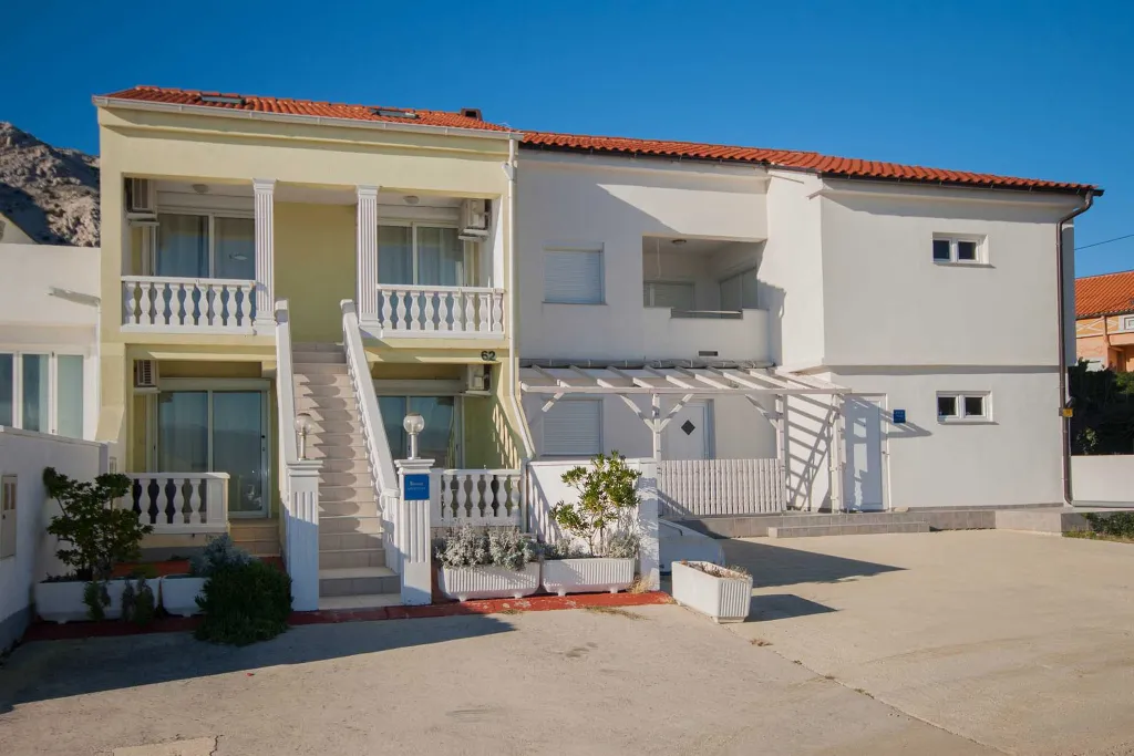 Baška 1-Bedroom Apartment for 2 with Sea View