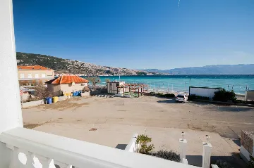 Baška Duplex Apartment for up to 4 Guests