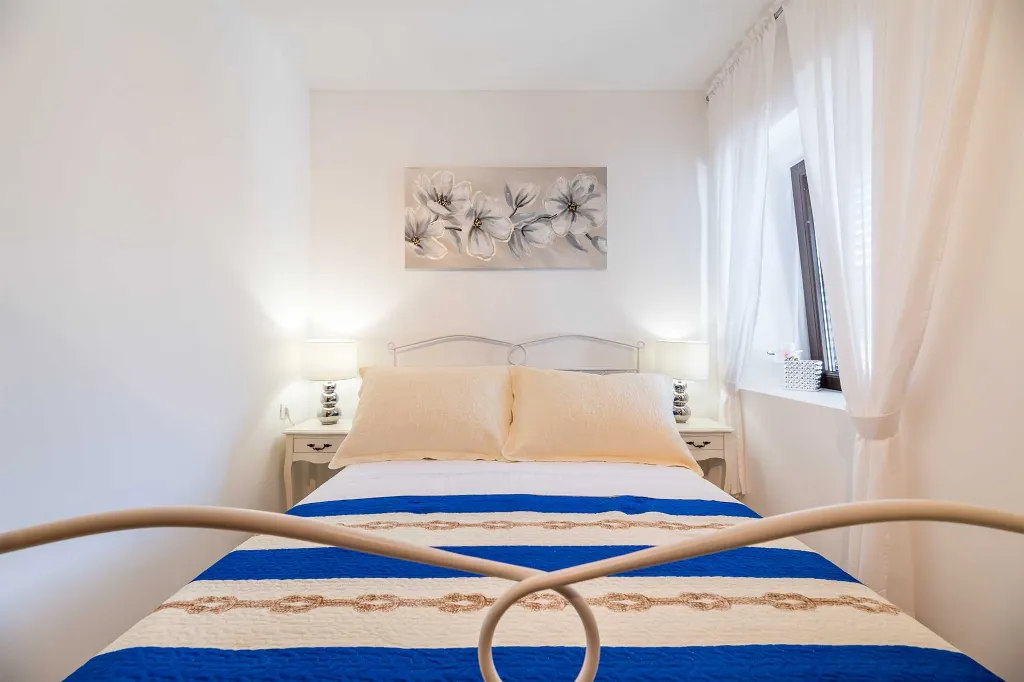 2-Bedroom Apartment in Baška for 4 Guests
