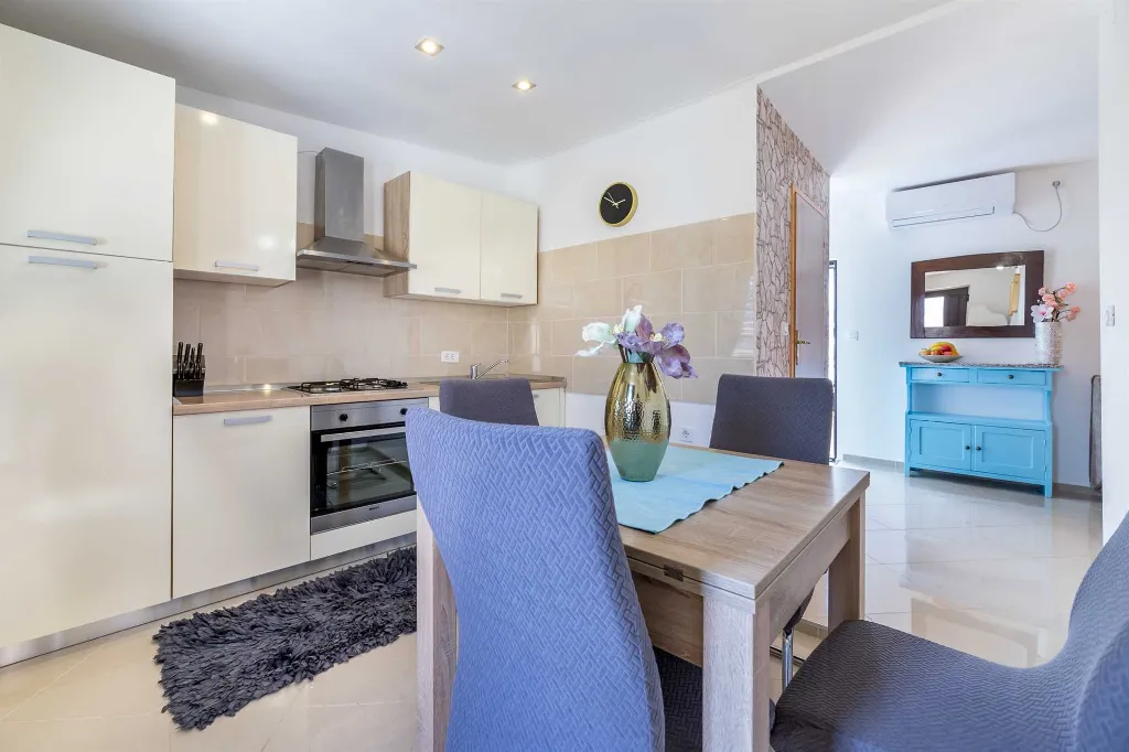 2-Bedroom Apartment in Baška for 4 Guests