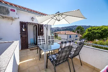 2-Bedroom Apartment in Baška for 4 Guests