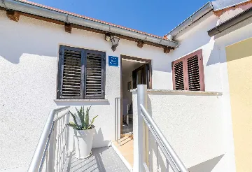 2-Bedroom Apartment in Baška for 4 Guests