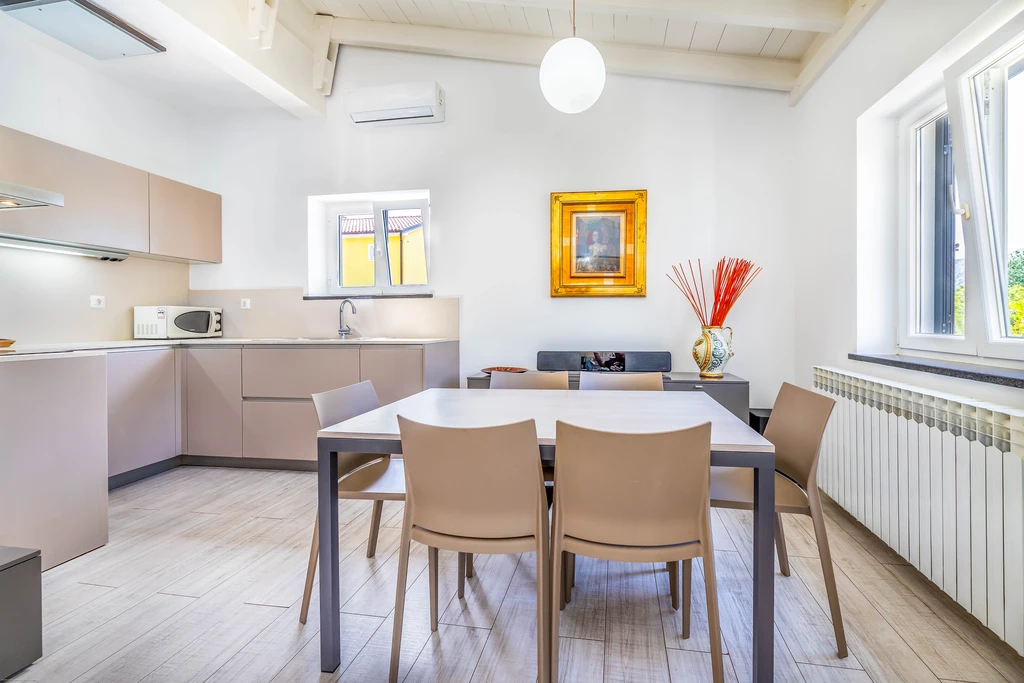 3-Bedroom Villa with Private Pool in Jurandvor