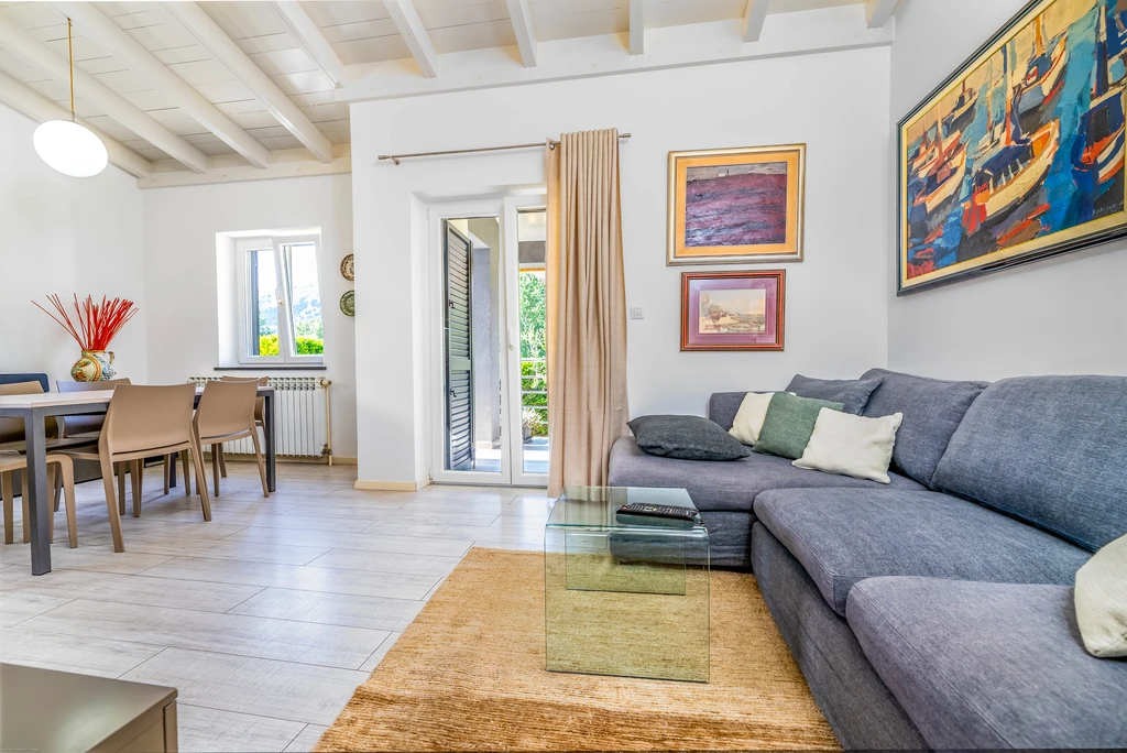 3-Bedroom Villa with Private Pool in Jurandvor