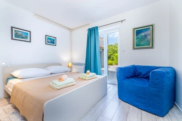 3-Bedroom Villa with Private Pool in Jurandvor