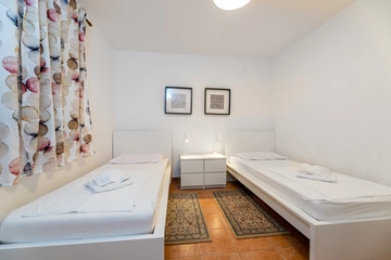 2-Bedroom Apartment in Baška for up to 5 Guests