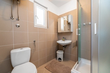 2-Bedroom Apartment in Baška for up to 5 Guests