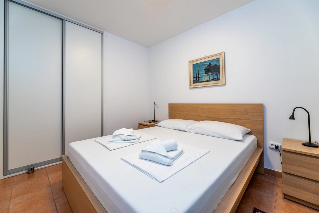 Two-Bedroom Apartment Near the Sea in Baška