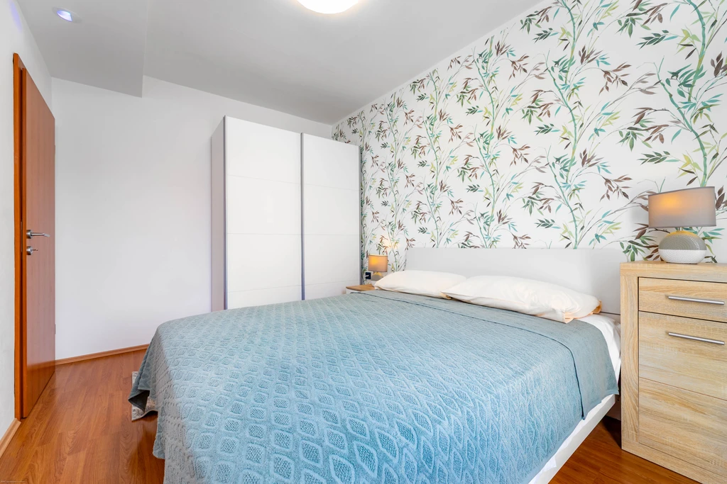 Apartment in Baška for Up to 4 Guests with Balcony