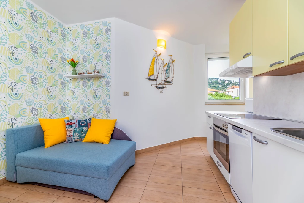 Apartment in Baška for Up to 4 Guests with Balcony